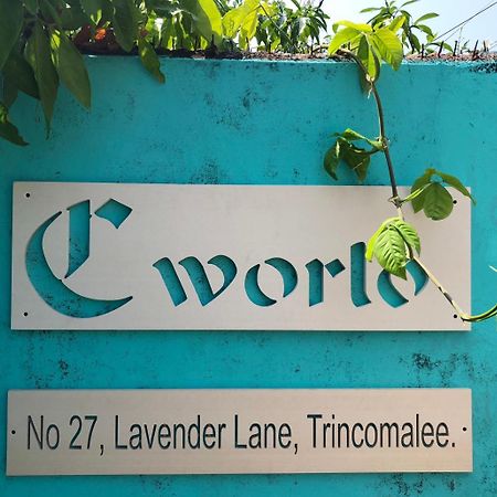 C- World Hotel Trincomalee Exteriör bild